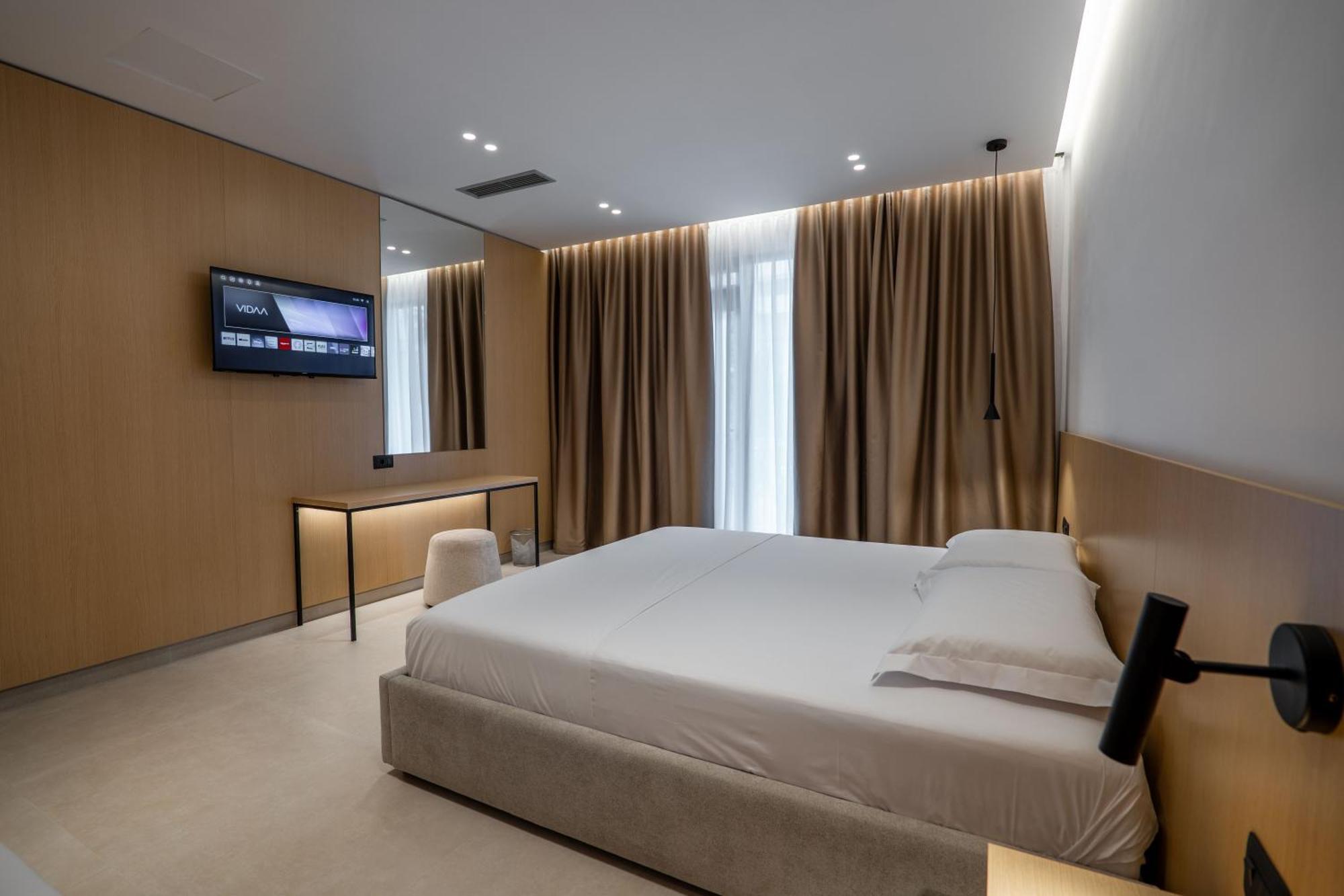 Austin Boutique Hotel Sarande Ngoại thất bức ảnh