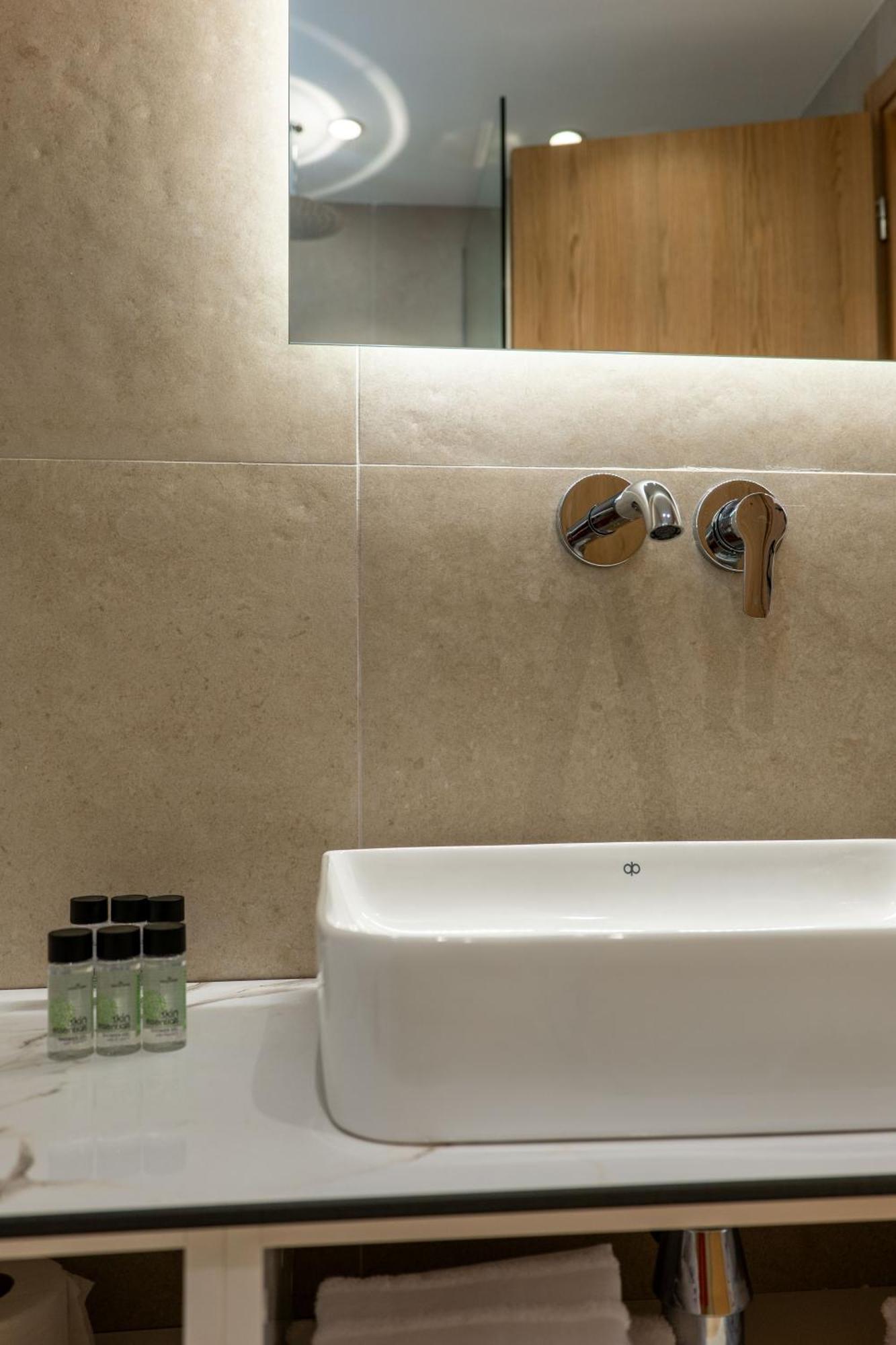 Austin Boutique Hotel Sarande Ngoại thất bức ảnh