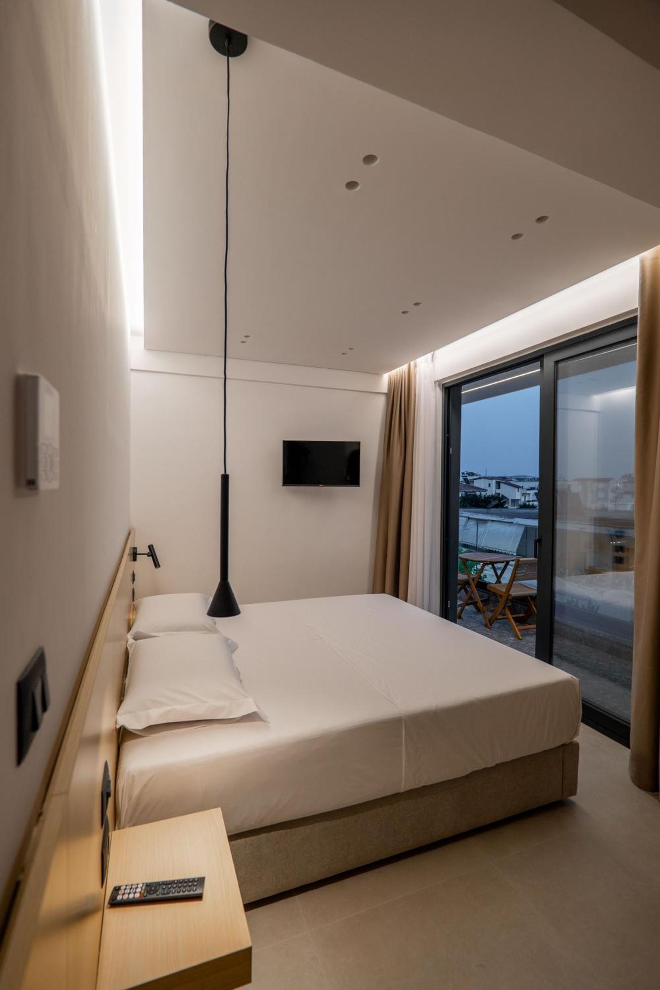 Austin Boutique Hotel Sarande Ngoại thất bức ảnh
