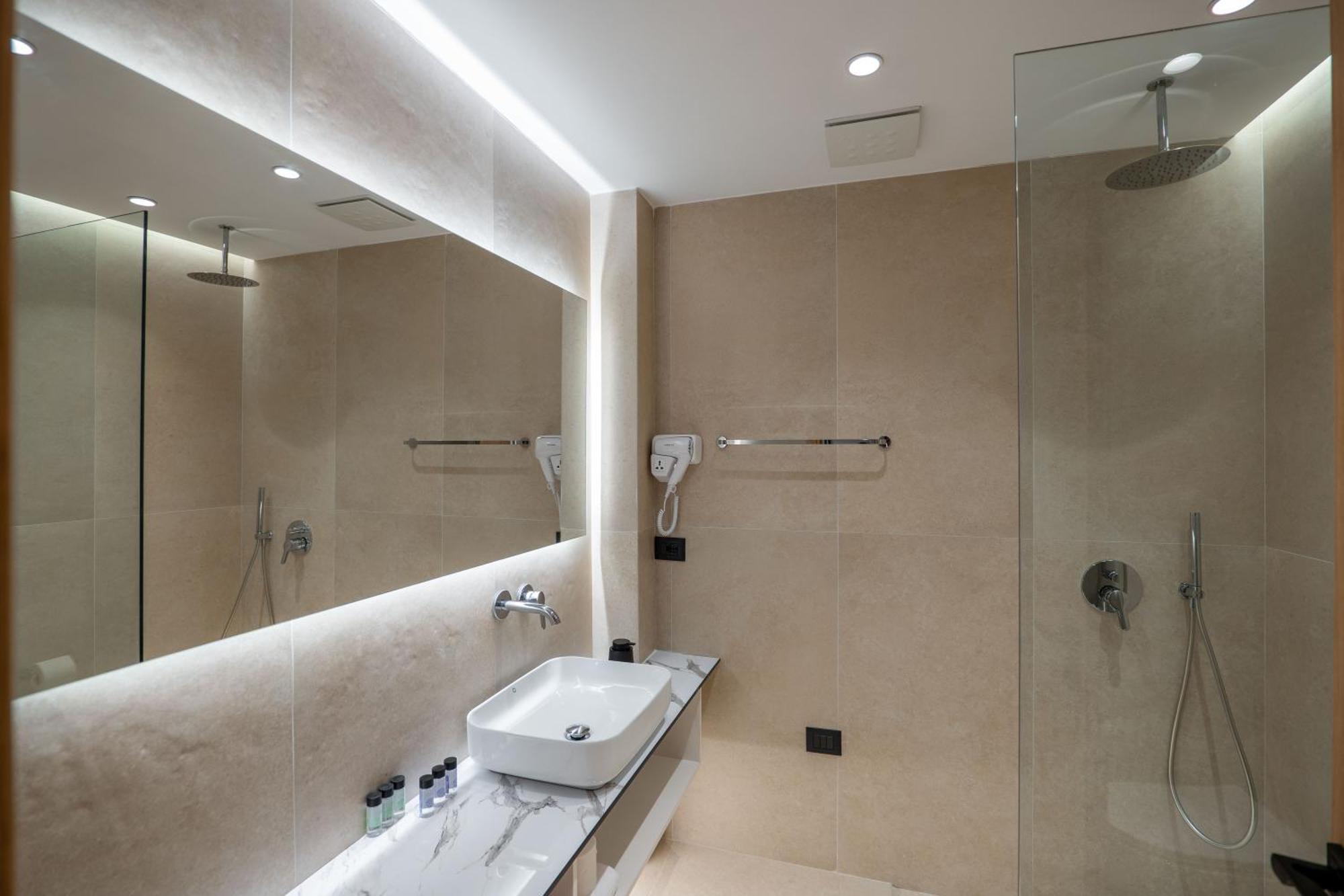 Austin Boutique Hotel Sarande Ngoại thất bức ảnh