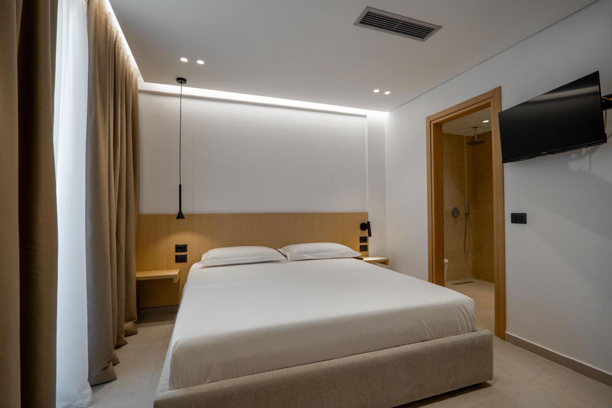 Austin Boutique Hotel Sarande Ngoại thất bức ảnh