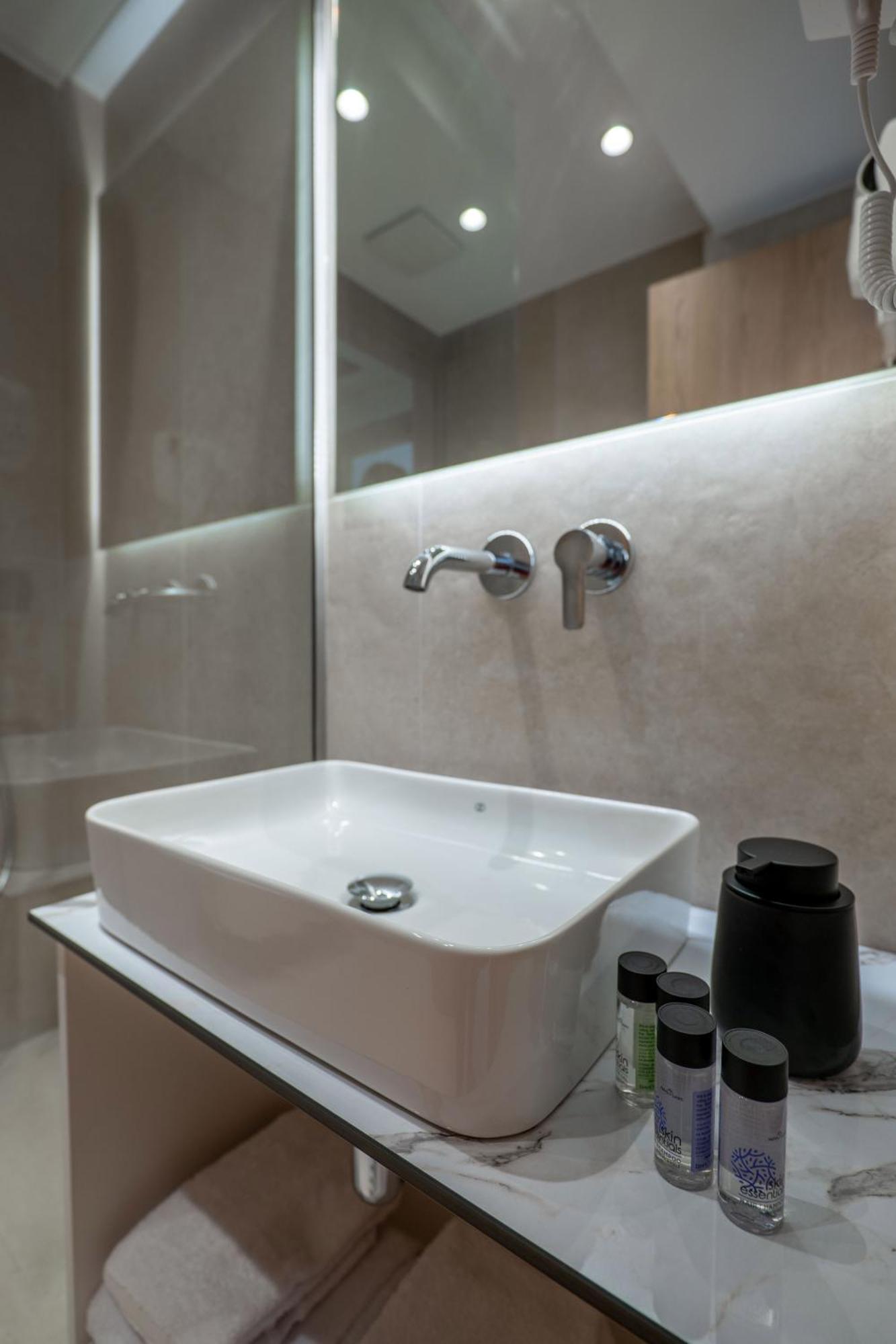 Austin Boutique Hotel Sarande Ngoại thất bức ảnh