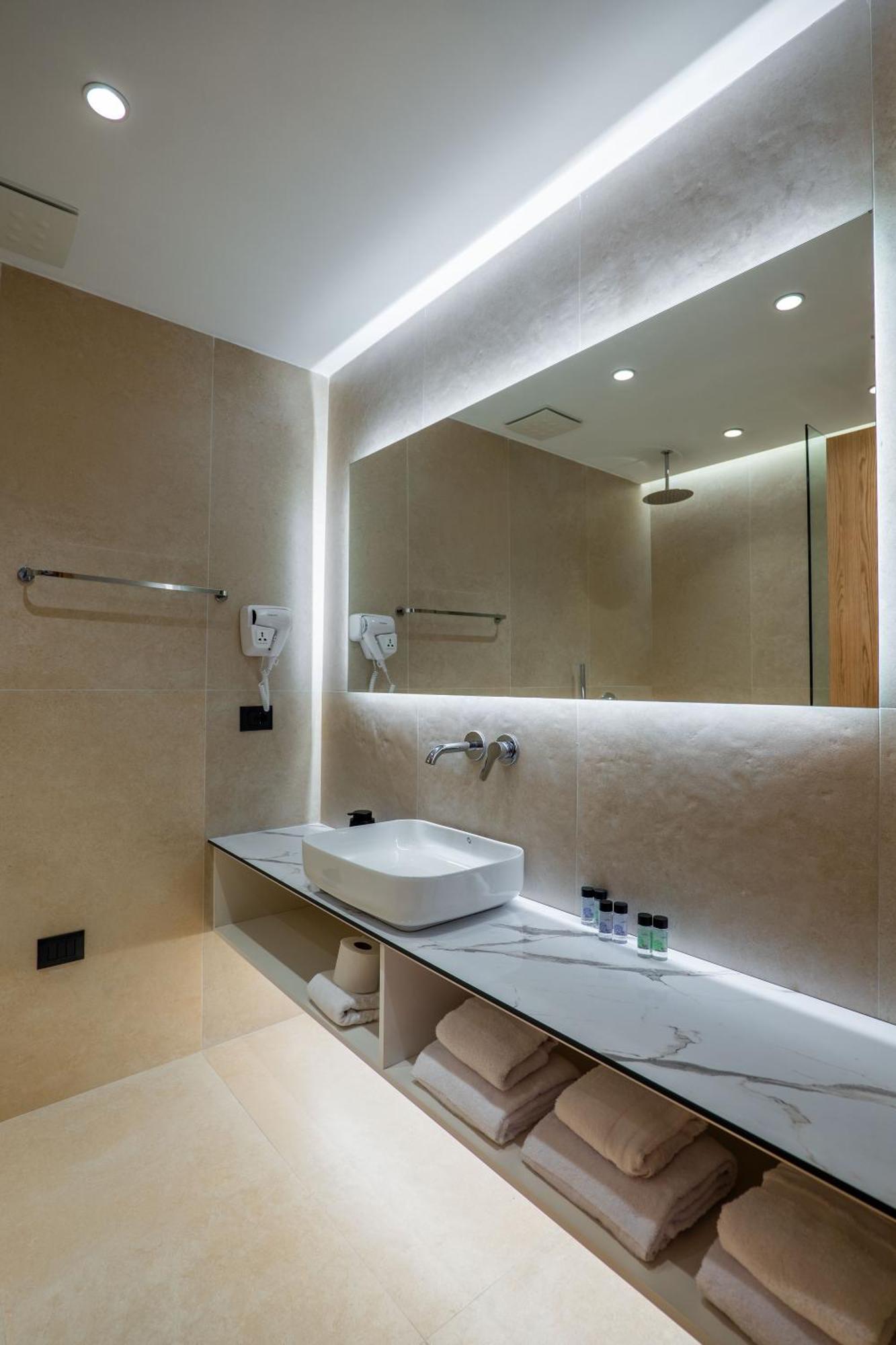 Austin Boutique Hotel Sarande Ngoại thất bức ảnh
